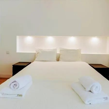 Marques De Pombal Terrace By Village דירה