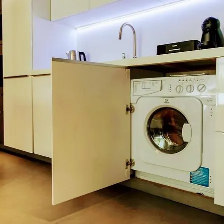 Marques De Pombal Terrace By Village Lisbona